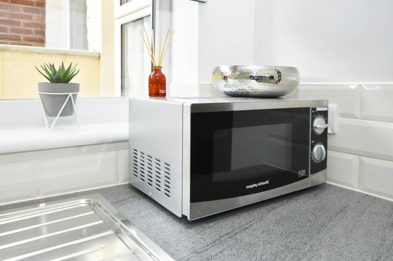 Find A Spacious And Stylish Escape In The City Centre At Sturgess House, Perfect For Longer Stays! Stoke-on-Trent Extérieur photo
